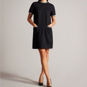 BRAND NEW Ted Baker Rozlia Ponte
Shift Dress in Size 0